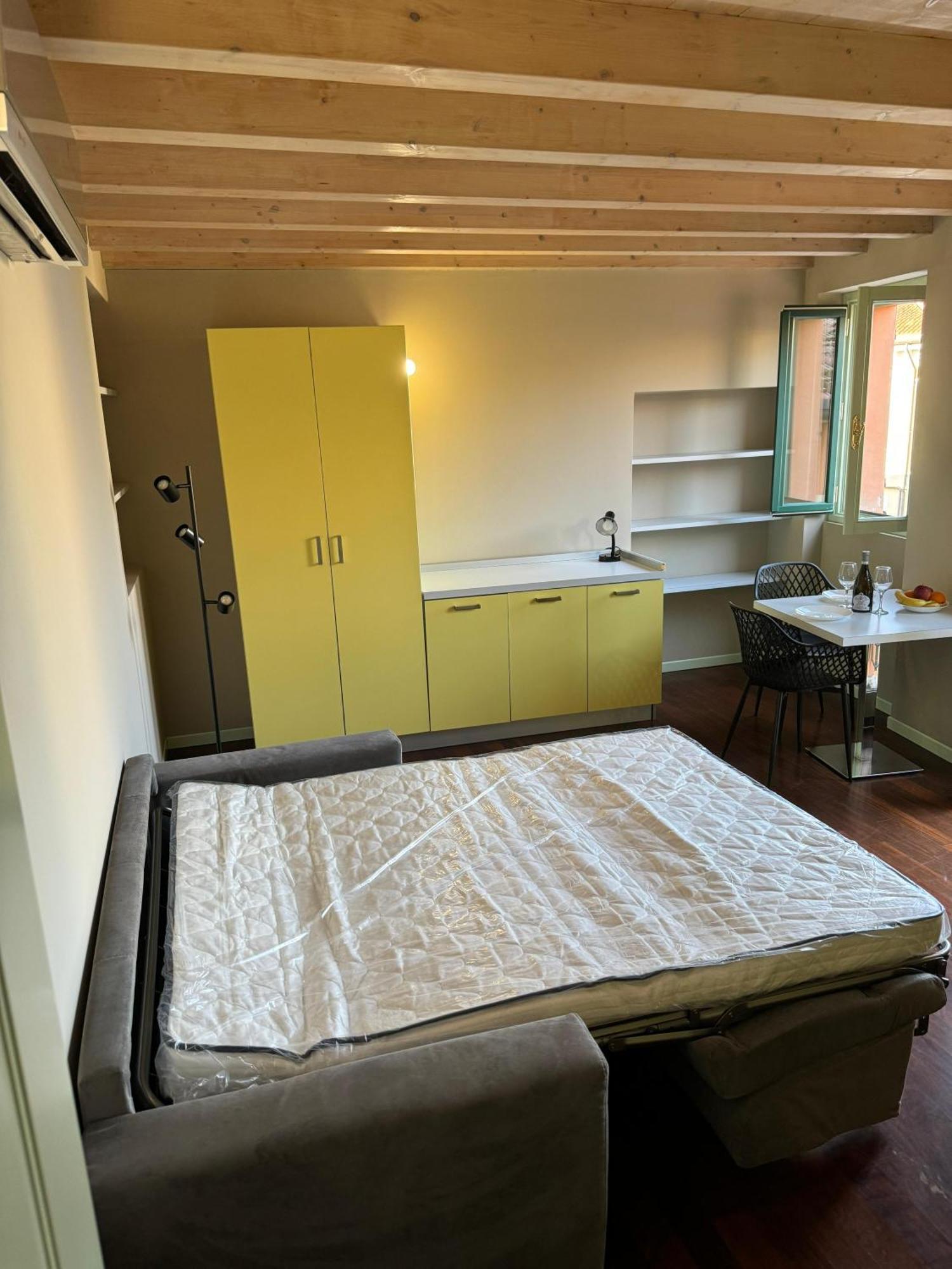Splendid Apartment Desenzano del Garda Dış mekan fotoğraf