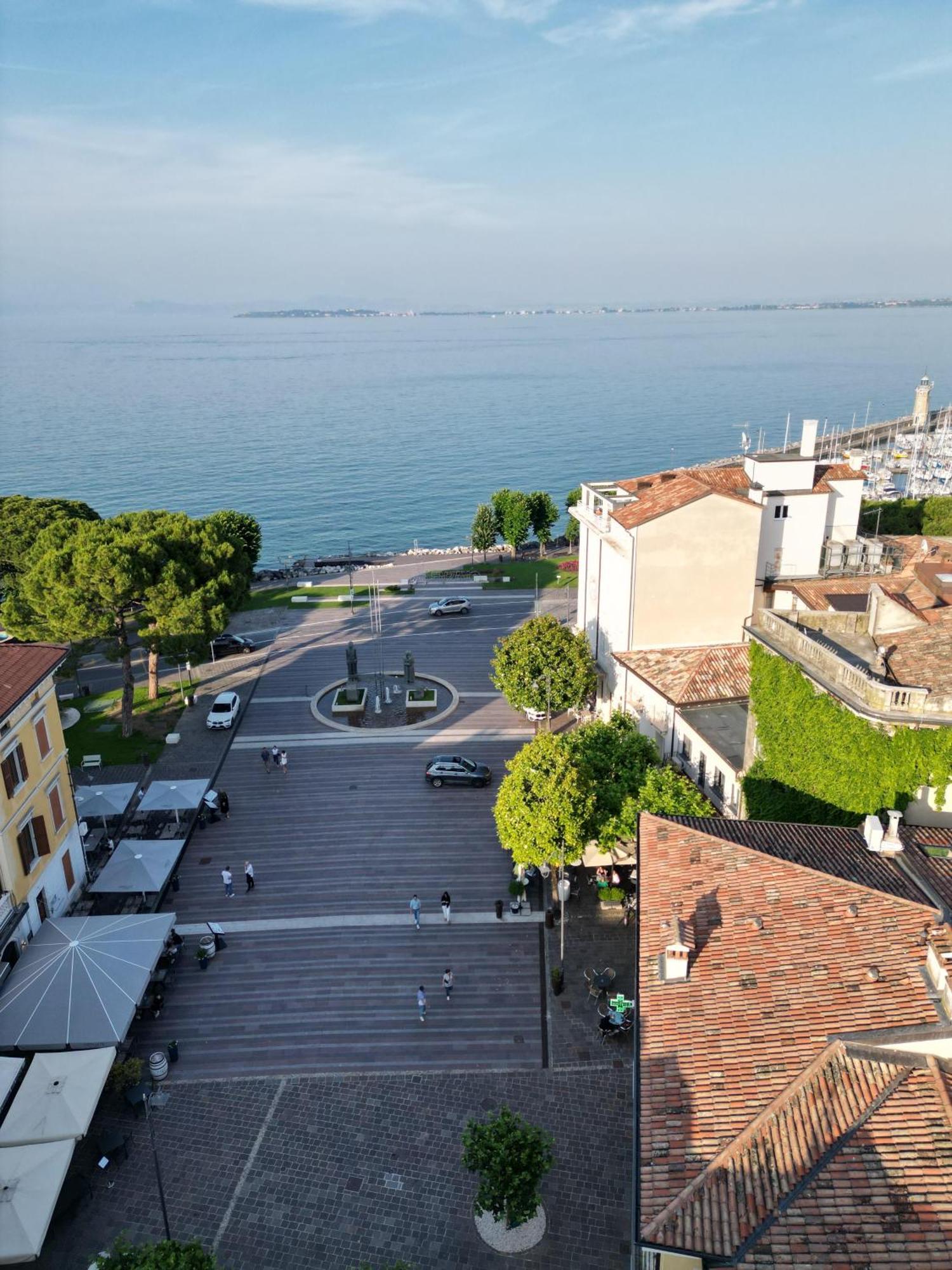 Splendid Apartment Desenzano del Garda Dış mekan fotoğraf