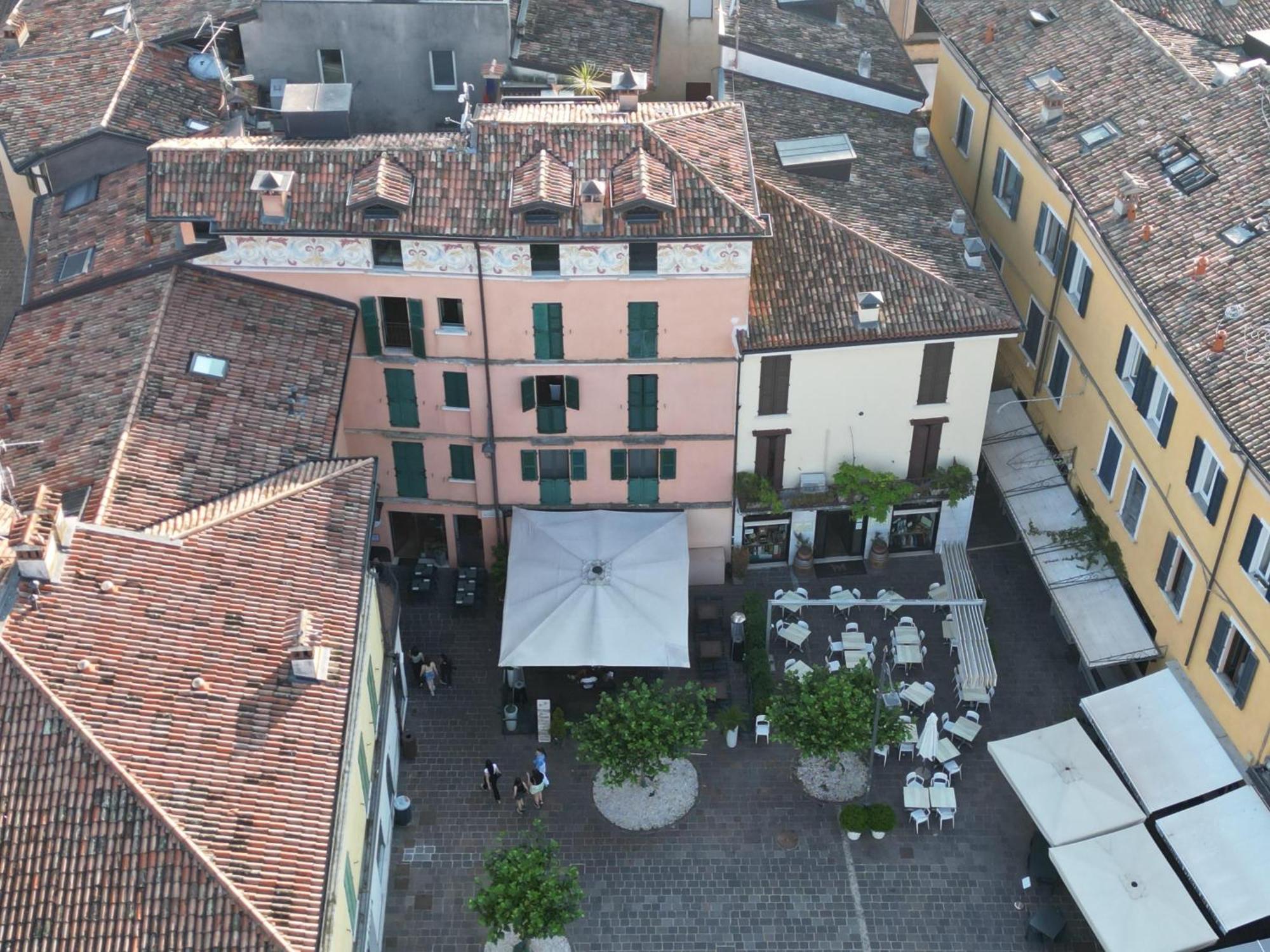 Splendid Apartment Desenzano del Garda Dış mekan fotoğraf
