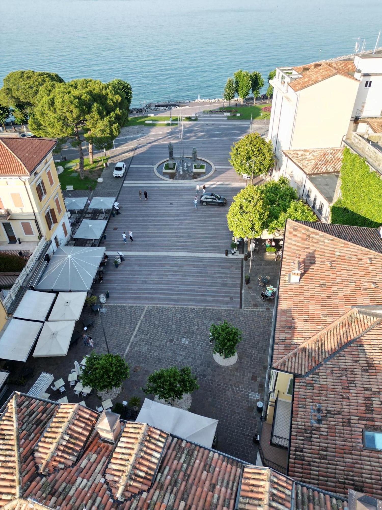 Splendid Apartment Desenzano del Garda Dış mekan fotoğraf