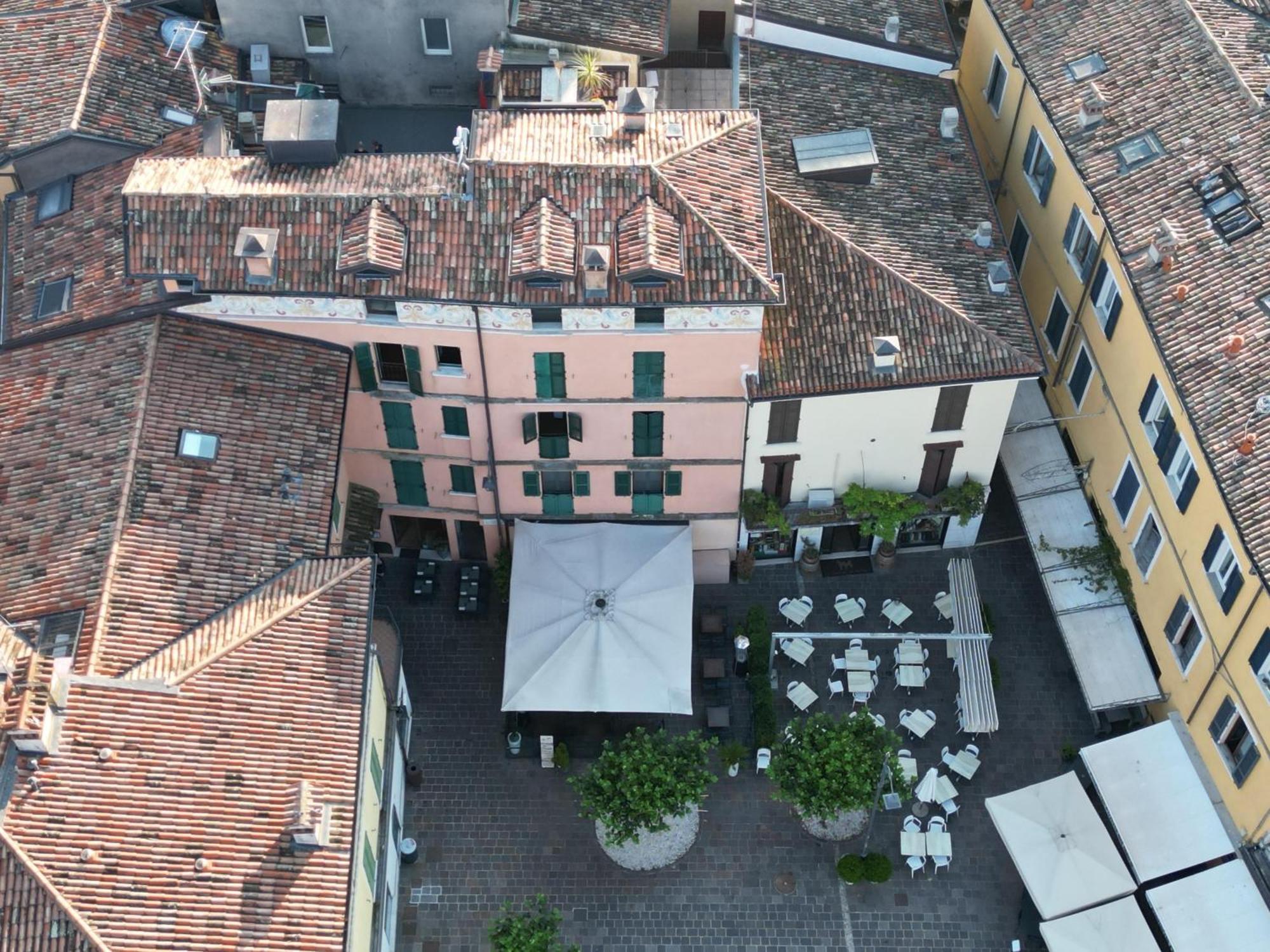 Splendid Apartment Desenzano del Garda Dış mekan fotoğraf